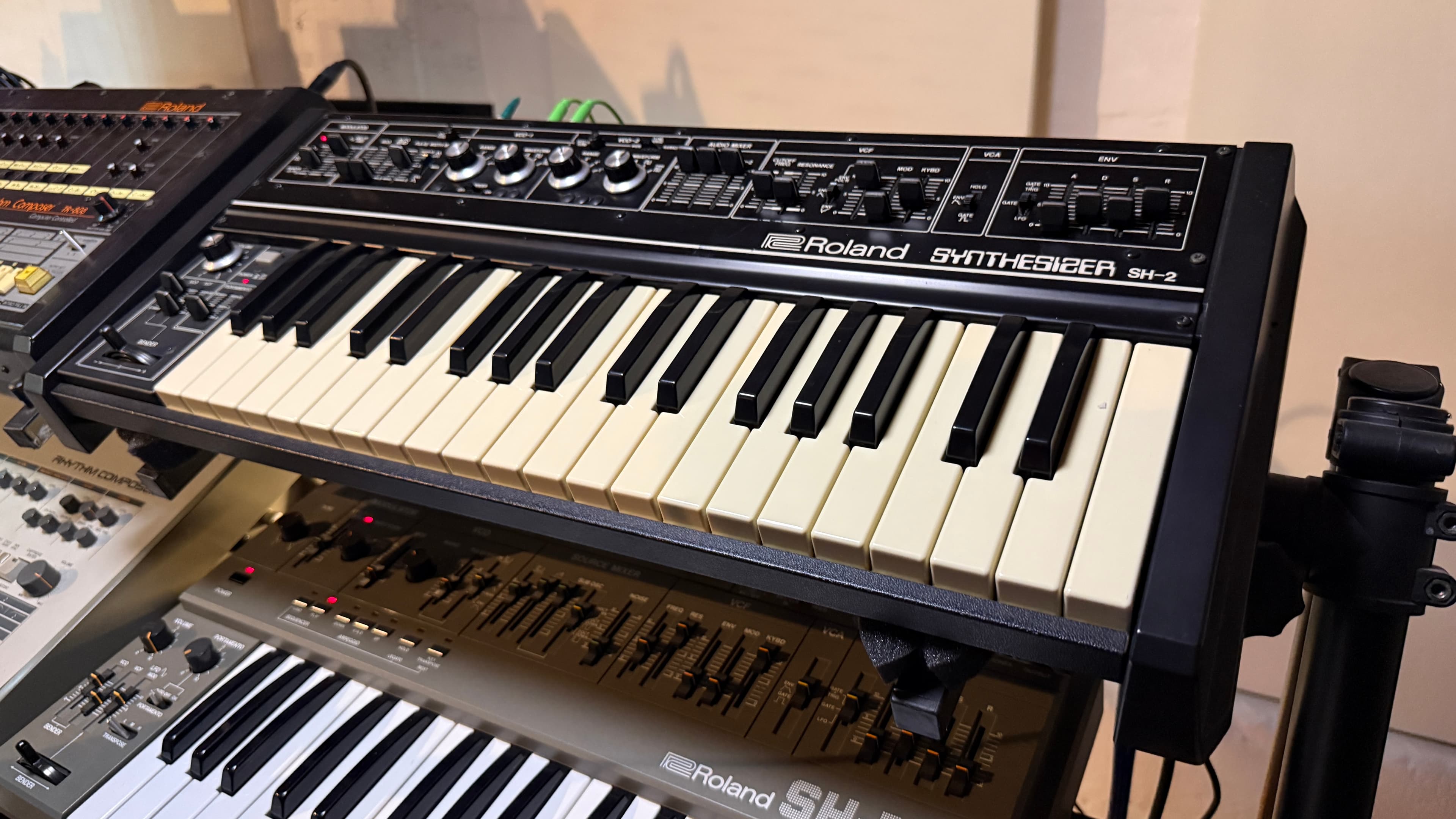 Roland SH-2