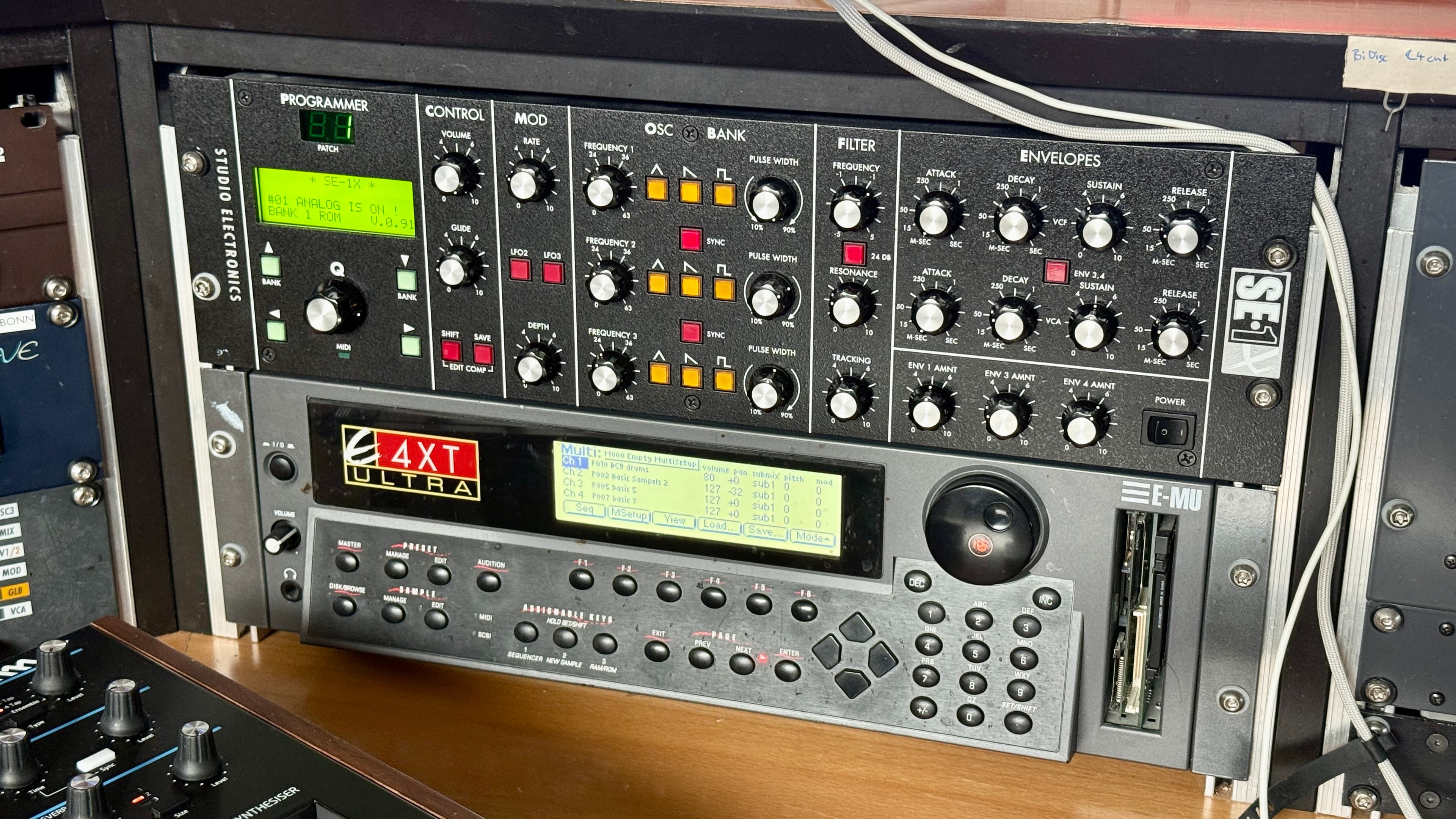 SE 1X / EMU E4XT Ultra